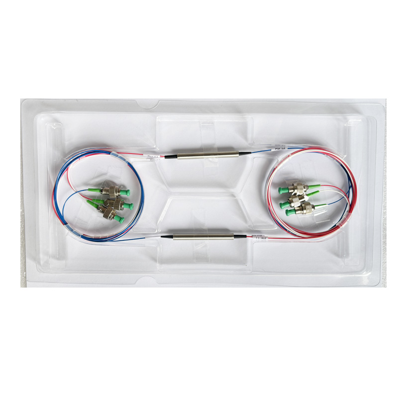 偏振不敏感光環(huán)行器，具有高等高原和高回波損耗、低插入損耗和 PDL、光路無環(huán)氧樹脂等特性。常用于 EDFA、DWDM 和 OTDR、DWDM 和 OADM 網(wǎng)絡(luò)、雙向傳輸系統(tǒng)等。